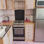 Przytulna I Przestrzenna Garsoniera- Centrum Lägenhet *